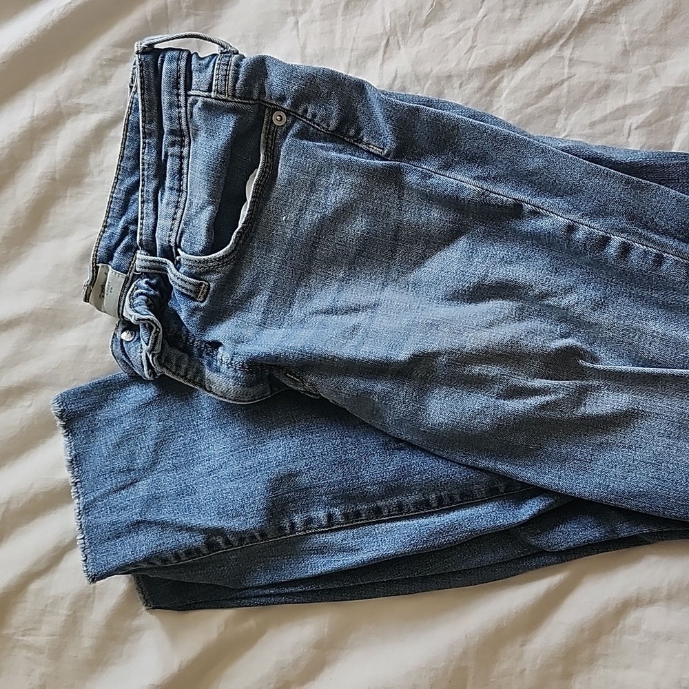 Universal Threads High Rise Straight Jeans
